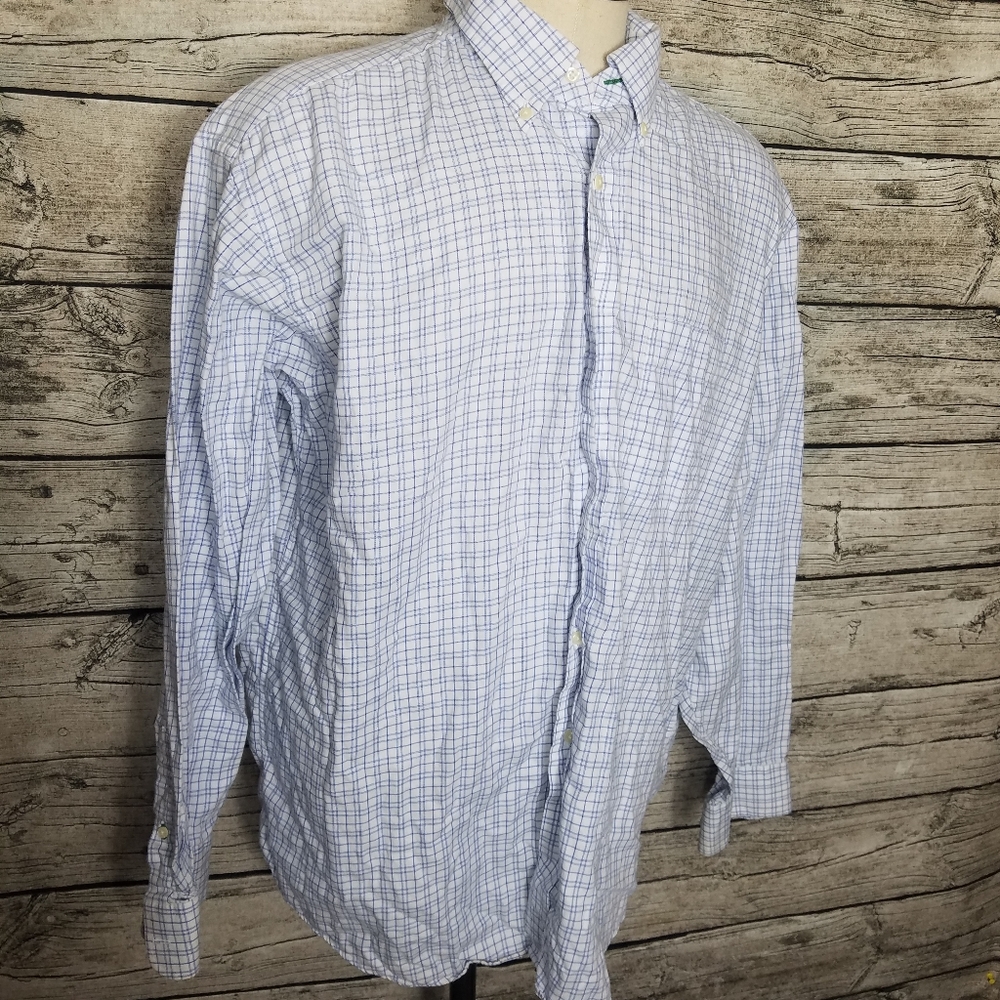 tommy hilfiger Long Sleeve Button Down Shirt Size XL.Pit to pit approx:  26 in